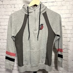 NBA UNK Youth Official Portland Trailblazers 1/4 Zip Hoodie. Y Small. Runs Big.